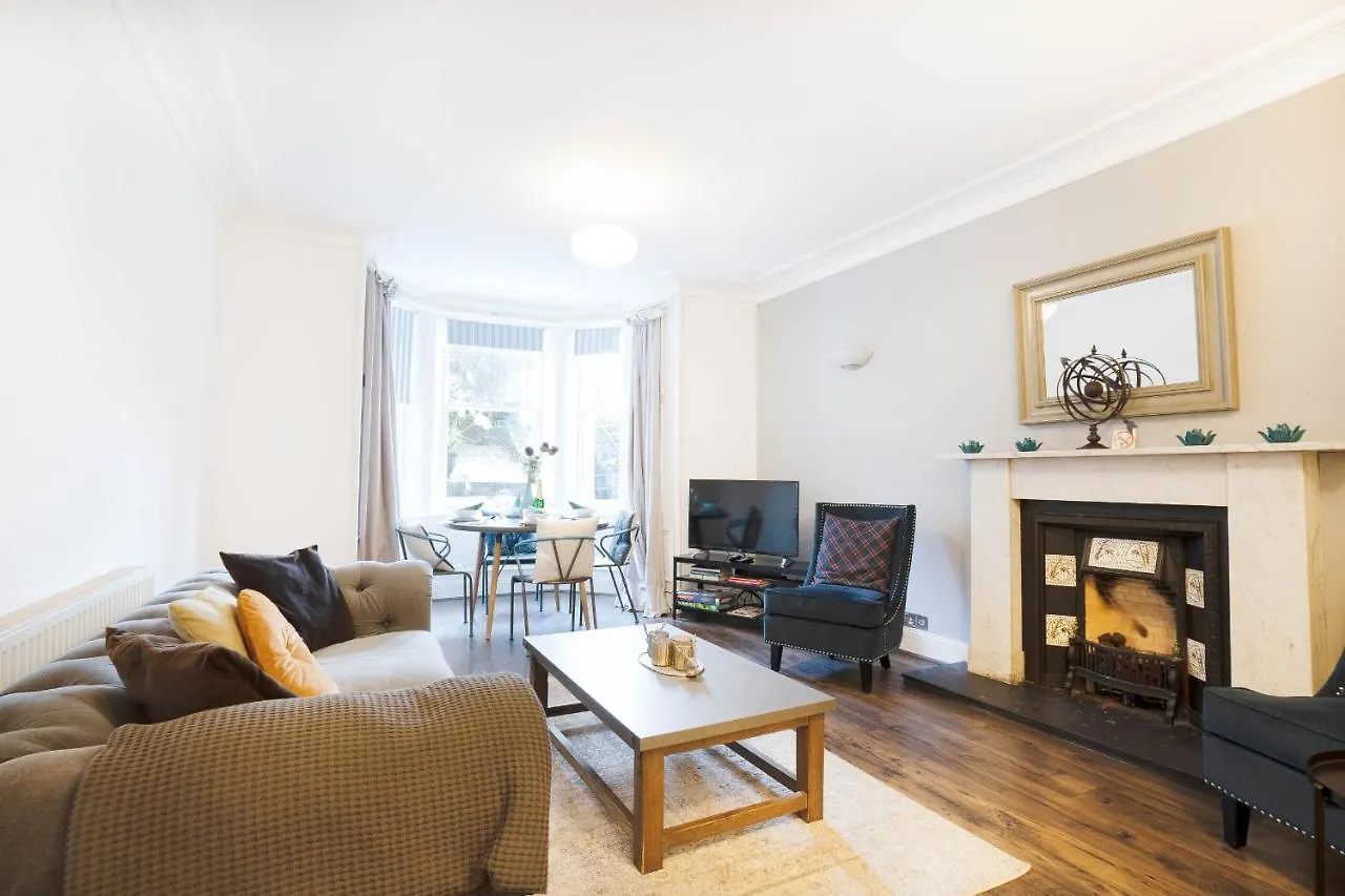 Special Basement Apartment Close To The Meadows 爱丁堡 0*,